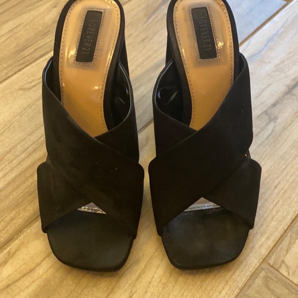 Mules - Picture 4 of 4